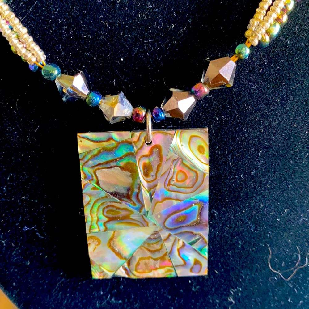 🍀Beautiful Abstract Necklace